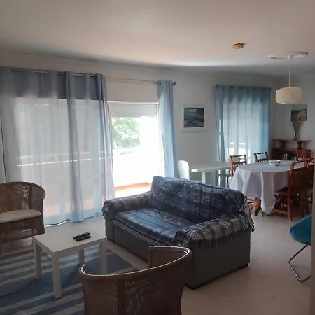 T2 Em Apartment
